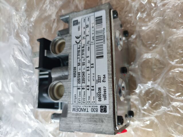 Buderus Gasarmatur SIT 830 Tandem kompl. zu G 124 LP/X