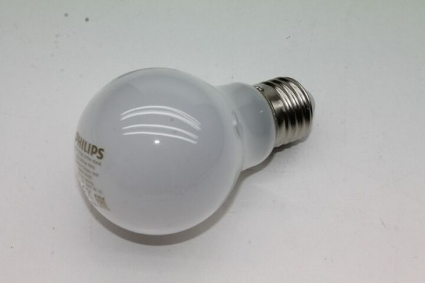 LED Classic 230 V, E27, 4,5 ~ 40 W, 470 lm, 2.700 K, warm weiss